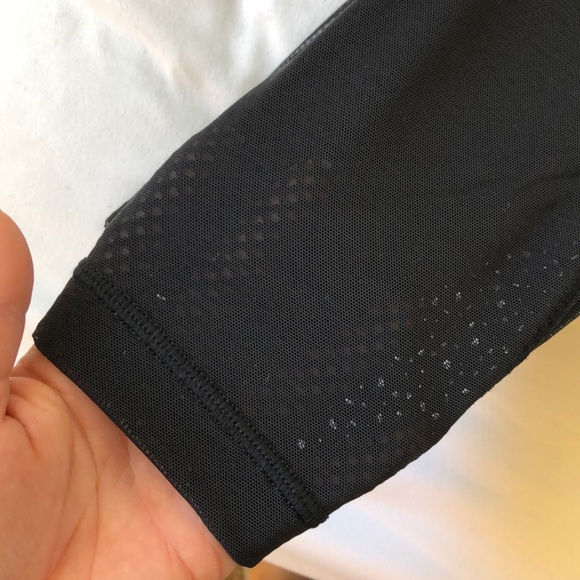 Lululemon Black Mesh leggings - Picture 3 of 4